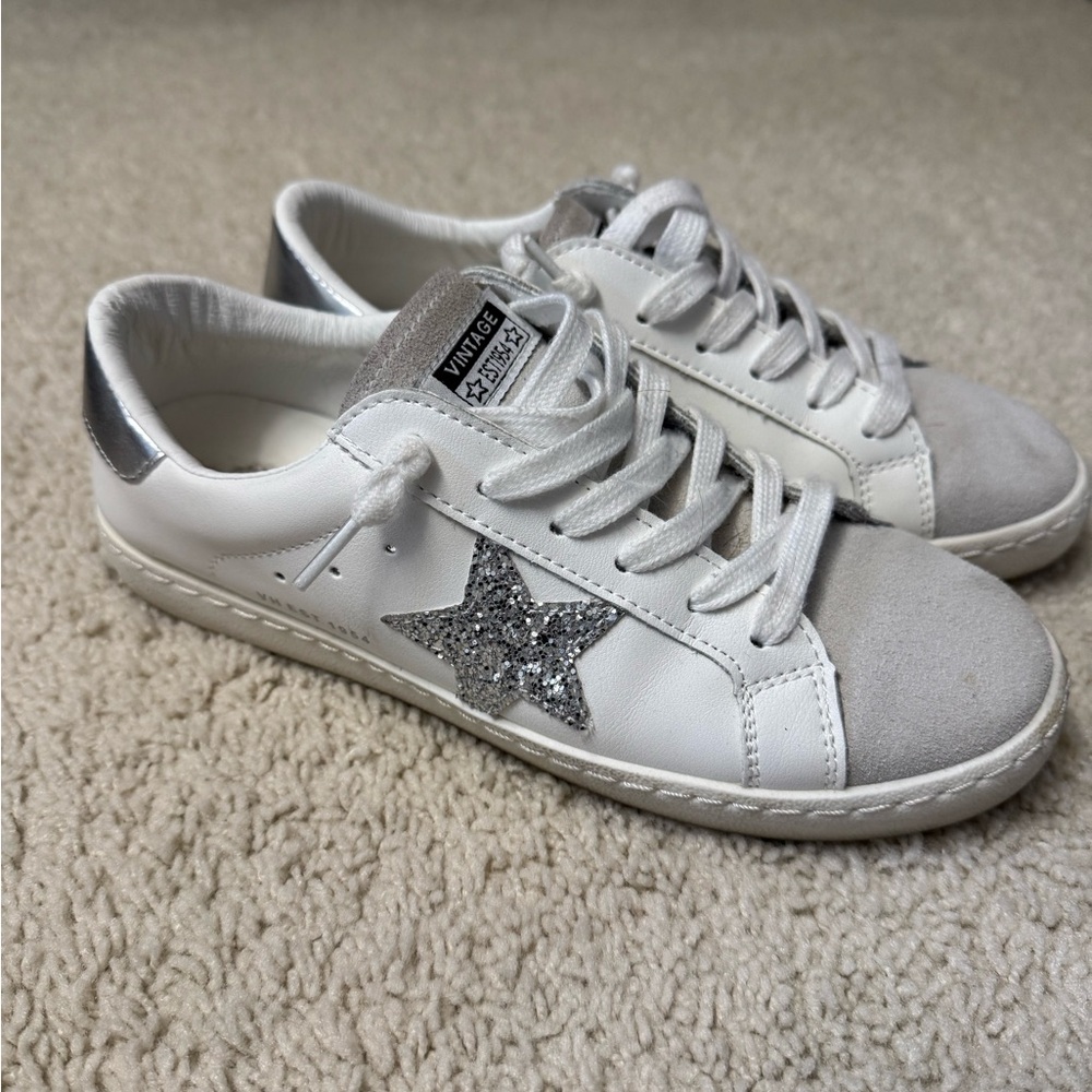 Vintage Havana Carla White and Gray Star Sneakers